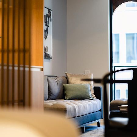 Skye Suites Sydney Szoba fotó A room at the hotel