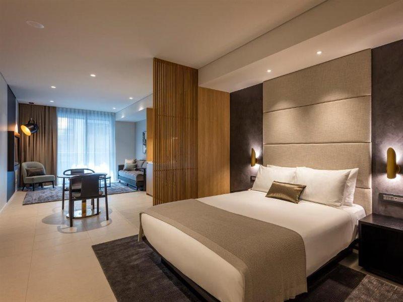Skye Suites Sydney Kültér fotó A bedroom at the hotel