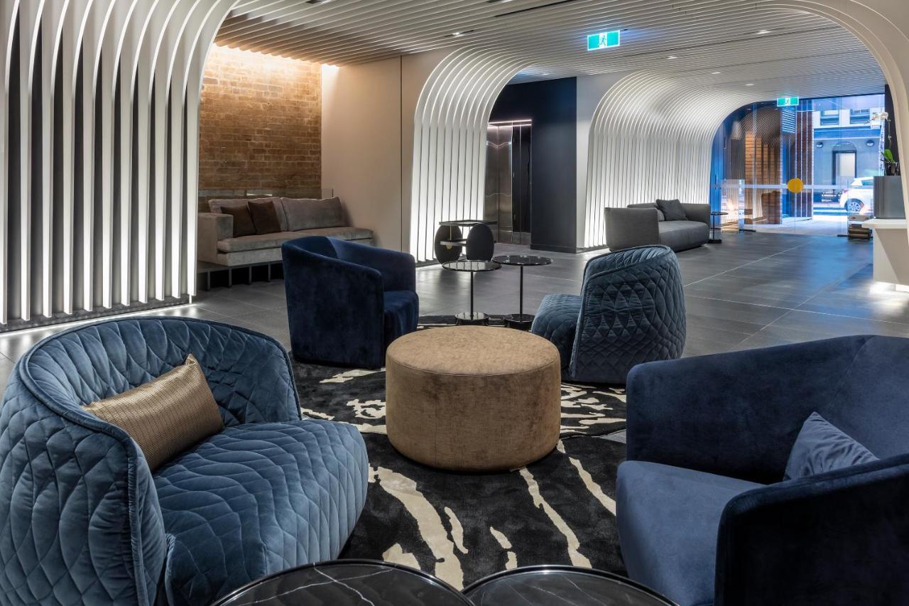 Skye Suites Sydney Kültér fotó The lounge at the airport